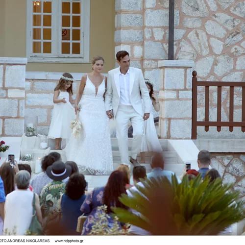 Δανάη Μιχαλάκη – Γιώργος Παπαγεωργίου | Οι νέες τρυφερές φωτογραφίες από τον γάμο τους