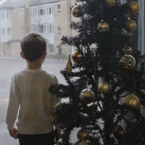 M. Βρετανία | Το συγκινητικό βίντεο για τα "φτωχικά" Χριστούγεννα που έχει γίνει viral