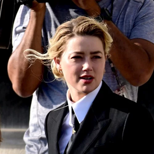 Amber Heard | Γιατί οι δικηγόροι της ήθελαν να συμπεριληφθεί στη δίκη το πρόβλημα "στυτικής δυσλειτουργίας" του Johnny Depp;