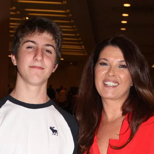 Good Job Nicky | Ο μικρότερος γιος του Γιάννη Πάριου στην πιο τρυφερή φωτογραφία με τη Σοφία Αλιμπέρτη