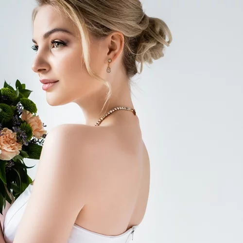 Είσαι νύφη με περιορισμένο budget; Δες πώς μπορείς να κάνεις μόνη σου το πιο κομψό μακιγιάζ για τη μέρα του γάμου σου