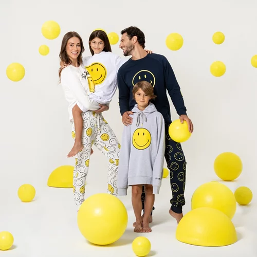 H Yamamay παρουσιάζει τη νέα genderless συλλογή με πρωταγωνιστή το Smiley