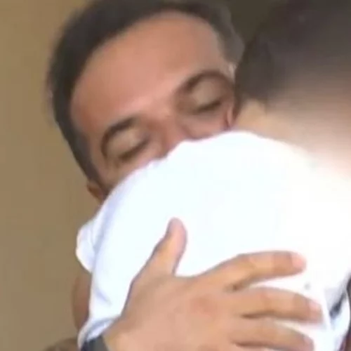 Τριαντάφυλλος | Η φωτογραφία αγκαλιά με τον γιο του, Νικόλα, μετά το Survivor