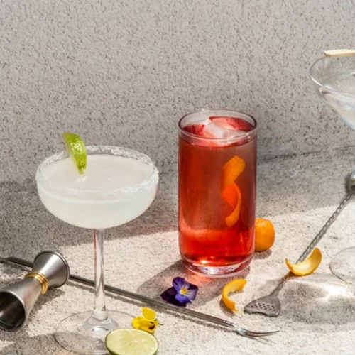 Πώς 3 cocktails μπορούν να κάνουν πιο δροσερό το φετινό καλοκαίρι