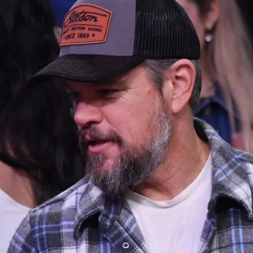 Ο Matt Damon σε βραδινή έξοδο κατά τη διάρκεια των γυρισμάτων της "Οδύσσειας"