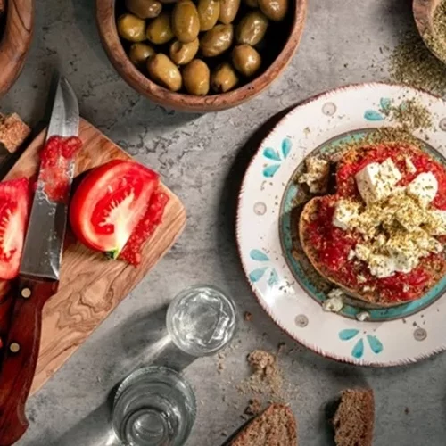 "Η καλύτερη σαλάτα του κόσμου είναι ελληνική" και μερικές σκέψεις πάνω σε αυτό