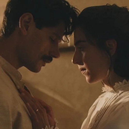 Έρχονται οι "17 Κλωστές" στο Mega