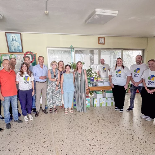 Το Πλαίσιο δίπλα στους μαθητές των Ιωαννίνων | Τεχνολογικός εξοπλισμός και γραφική ύλη σε 22 σχολεία του Δήμου