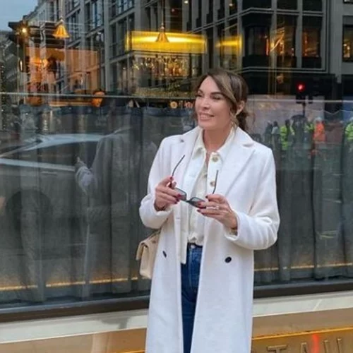 Τατιάνα Στεφανίδου | Με τη Ζara midi φούστα που ξεχωρίζει τη νέα σεζόν