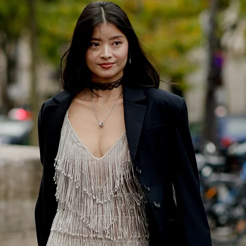 Το party συνεχίζεται | Τα κομμάτια του festive style που μπορείς να διατηρήσεις στο ντύσιμό σου το 2023