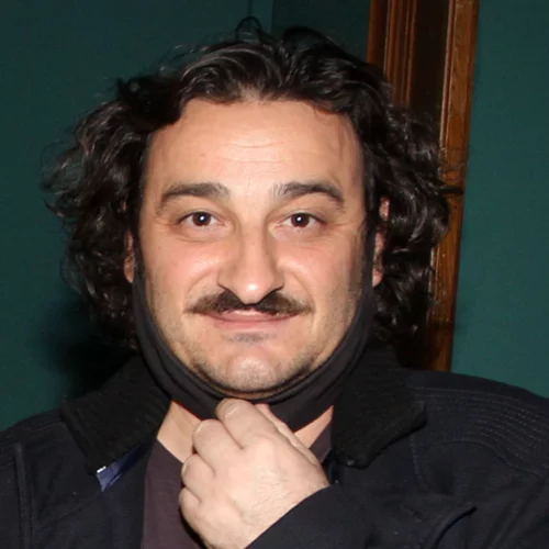 Βασίλης Χαραλαμπόπουλος | Η πρώτη δήλωση μετά την απομάκρυνση της Σάσας Σταμάτη από την παράστασή του