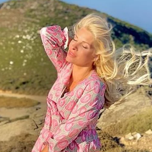 Ελένη Μενεγάκη | Η πρώτη ανάρτηση μετά τις αντιδράσεις για τη μετακίνηση εκτός Δήμου