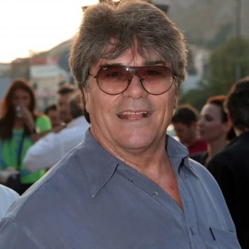 Πάνος Μιχαλόπουλος | Η σπάνια εικόνα του πρωταγωνιστή από την παραλία