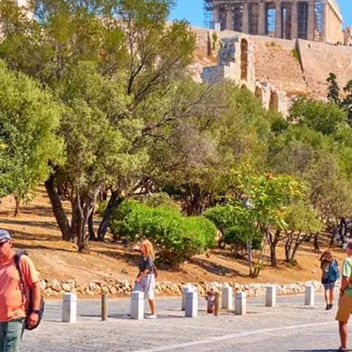 Ερχεται εκτίναξη κρουσμάτων κορονοϊού με 20.000 την ημέρα | Χωρίς φρένο το έκτο κύμα της πανδημίας