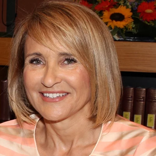 Μάρα Ζαχαρέα | Φόρεσε το it πανωφόρι της σεζόν σε ένα αθλητικό σύνολο