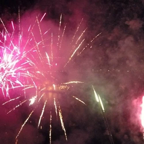 Πάτρα | Με φαντασμαγορική τελετή λήξης και εντυπωσιακά πυροτεχνήματα ολοκληρώθηκαν οι εκδηλώσεις του φετινού καρναβαλιού