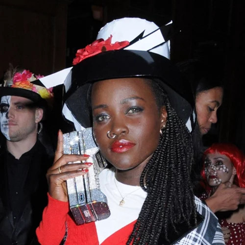 4 looks των celebrities από τα 90s που θα αντιγράφαμε μετά χαράς σήμερα