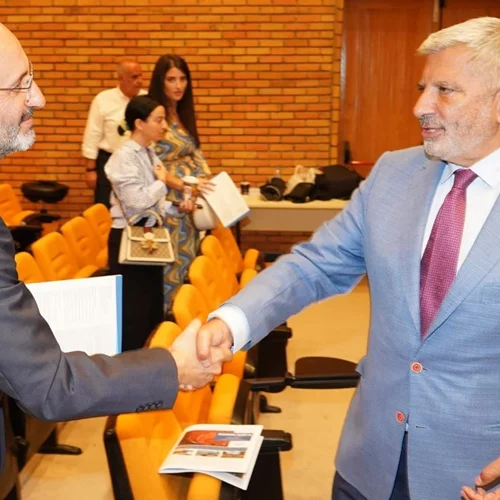 Νάνσυ Κοίλου | Με τον Γιώργο Πατούλη στο Ηρώδειο σε προχωρημένη εγκυμοσύνη