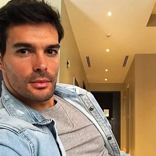 Αλμπέρτο Μποτία | Υποβλήθηκε σε επέμβαση - Η φωτογραφία μέσα από το νοσοκομείο