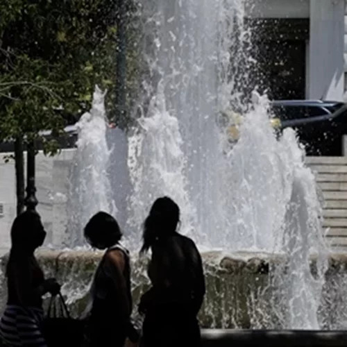 Κορυφώνεται το κύμα καύσωνα | Θα αγγίξει τους 41 βαθμούς σήμερα ο υδράργυρος - Ποιες περιοχές θα επηρεαστούν