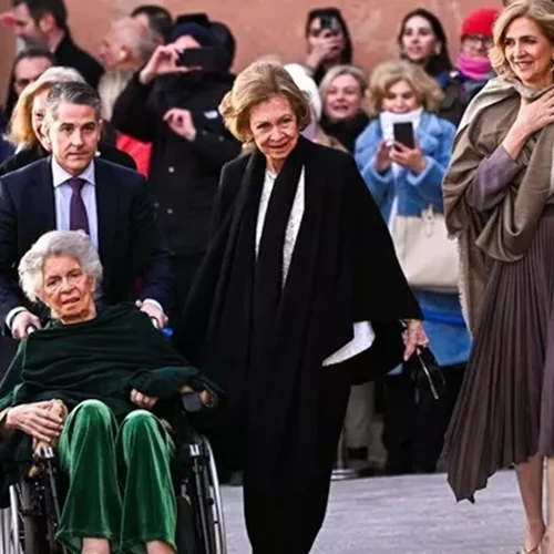 Βασίλισσα Σοφία | Όταν η αδελφή της, Ειρήνη ήταν παράνυμφος στον γάμο της με τον Χουάν Κάρλος
