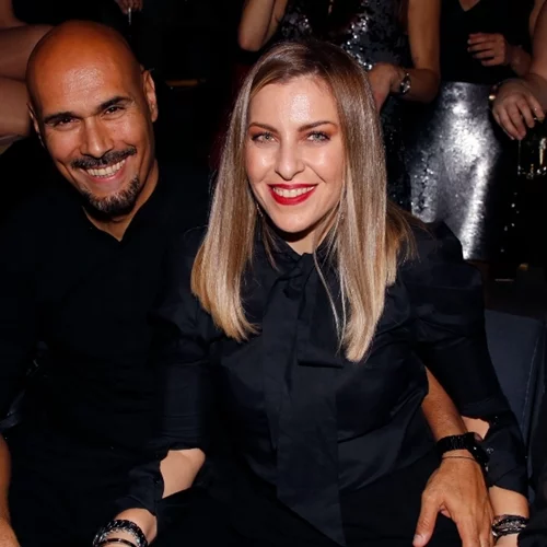 Full in Love | Ο Δημήτρης Σκουλός φωτογραφίζει τη σύζυγό του "Άντε να πεις όχι μετά"