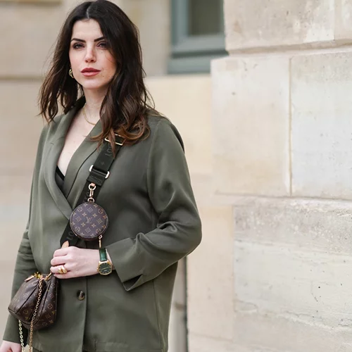 Οι κομψές μπαλαρίνες από τη Bershka που ταιριάζουν με όλα τα φθινοπωρινά σου looks