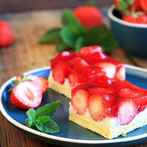 Η πιο εύκολη ζελότουρτα - το ονειρικό γλυκό ψυγείου με μπισκότα είναι η απόλυτη καλοκαιρινή συνταγή