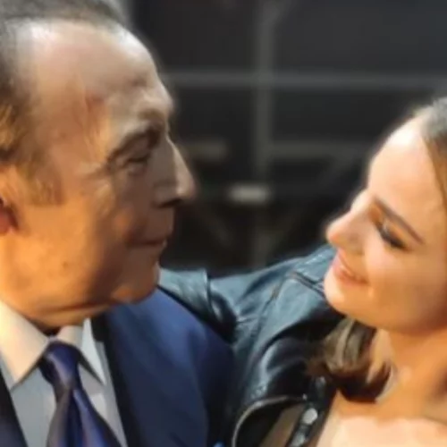 Μαρία Βοσκοπούλου | Δημοσίευσε φωτογραφία με τον Τόλη Βοσκόπουλο τρεις μήνες μετά τον θάνατό του