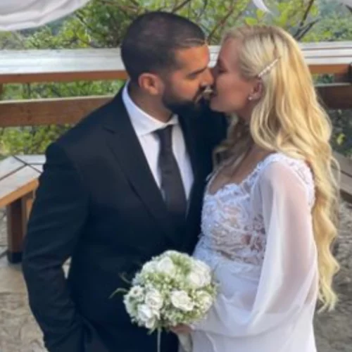 Τζούλια Νόβα - Μιχάλης Βιτζηλαίος | Το φωτογραφικό άλμπουμ του πολιτικού γάμου τους