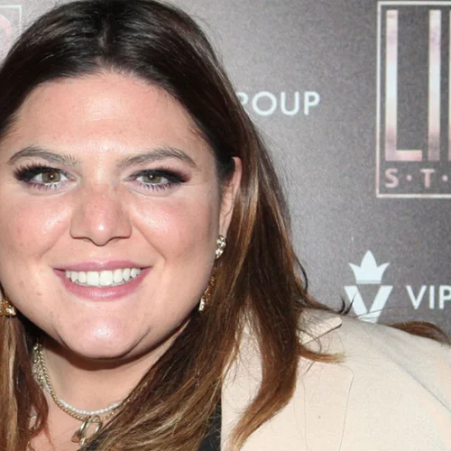 Τέλος το ξανθό για τη Δανάη Μπάρκα | Το άκρως ανανεωτικό (και πολύ chic) χρώμα στα μαλλιά της παρουσιάστριας