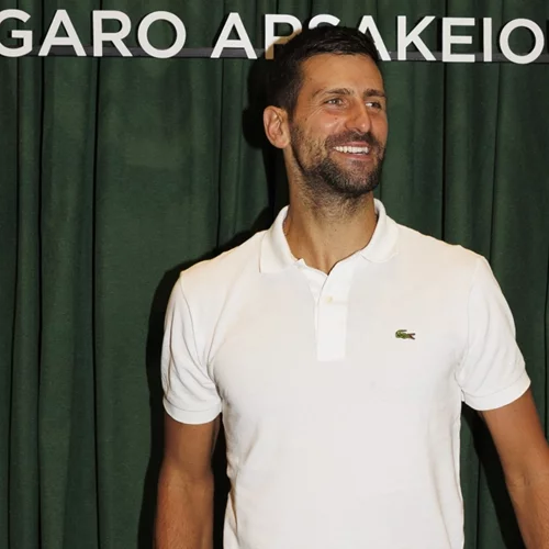 Ο GOAT και Χρυσός Ολυμπιονίκης Νόβακ Τζόκοβιτς στο νέο κατάστημα Lacoste στο Μέγαρο Αρσακείου