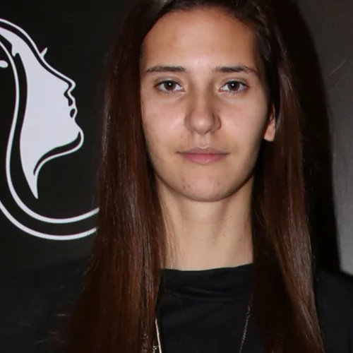 Μαρία Μιχαλοπούλου | Αγνώριστη και με πιο κοντά μαλλιά από ποτέ η πρώην παίκτρια του GNTM (pics)