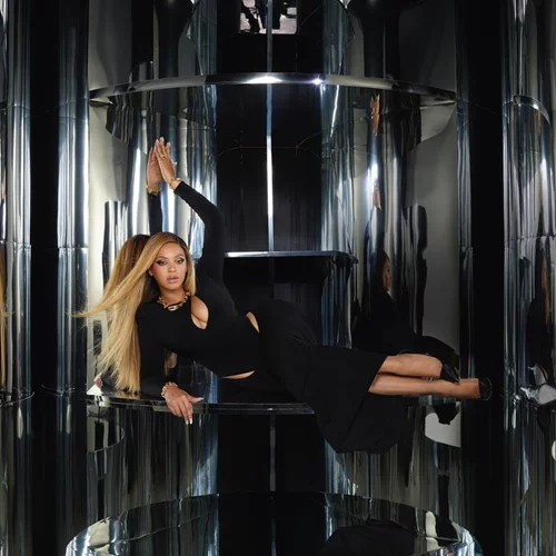 Dee Jay Traveller Live | Εσύ και η Beyoncé στο Λονδίνο