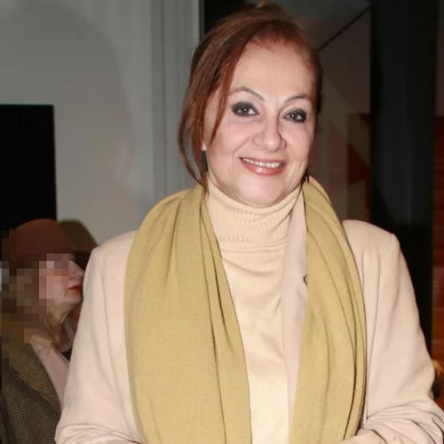 Φιλαρέτη Κομνηνού  | Η chic εμφάνιση με τον γιο της - Τον στηρίζει σε κάθε βήμα του