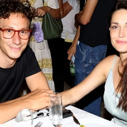 Έτοιμοι να γίνουν γονείς ο Μιχάλης Σαράντης και η Μαίρη Μηνά