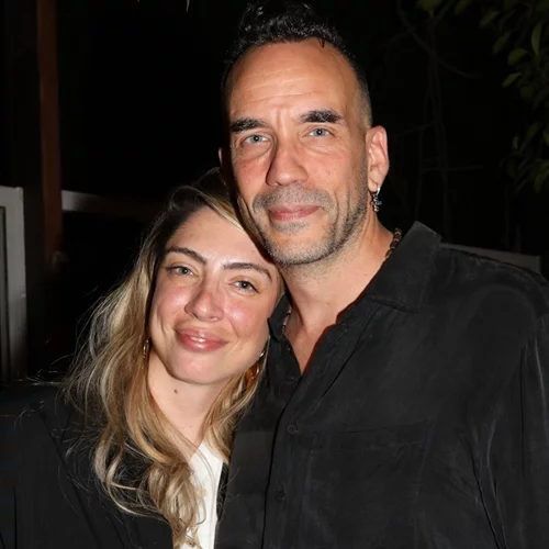 Γέννησε η Μαριλού Κόζαρη | Πατέρας για δεύτερη φορά ο Πάνος Μουζουράκης