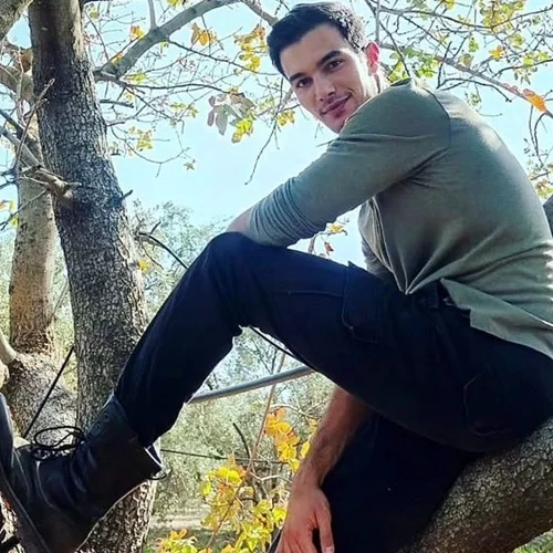 Ο "Μιλτιάδης" από τη "Γη της Ελιάς" είναι γιος γνωστής παρουσιάστριας