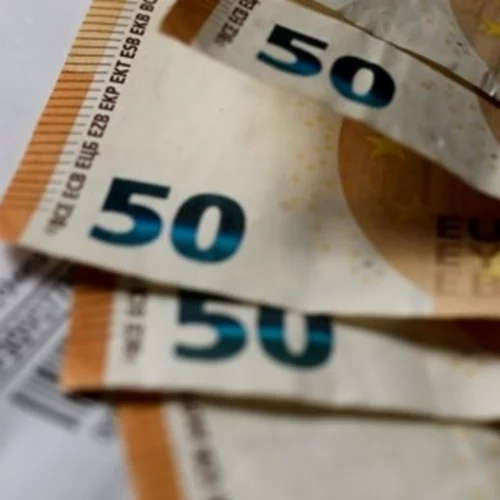 Γιατί τελειώνουν οι επιδοτήσεις στο ρεύμα και τα διάφορα "pass" - Νέο τοπίο μετά τις εκλογές