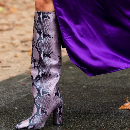 Ποιες μπότες μπορείς να φορέσεις με μίντι φορέματα