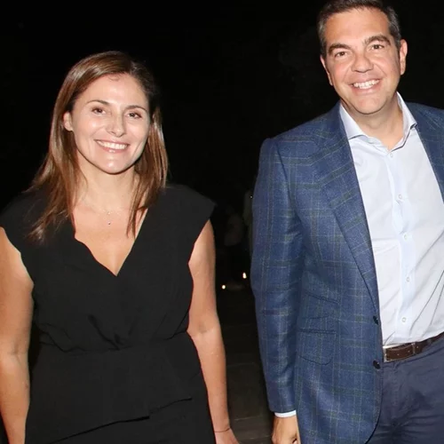 Το total black look της Μπέτυς Μπαζιάνα στο Ηρώδειο