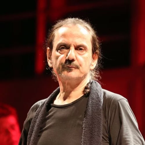 H κόρη του Πάνου Κατσιμίχα σε παρουσίαση δίσκου