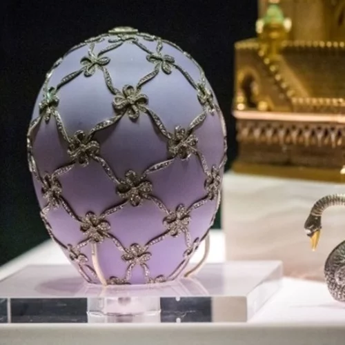 Το Χειμερινό Αυγό Faberge πωλήθηκε σε δημοπρασία στην τιμή ρεκόρ των 26 εκ. ευρώ