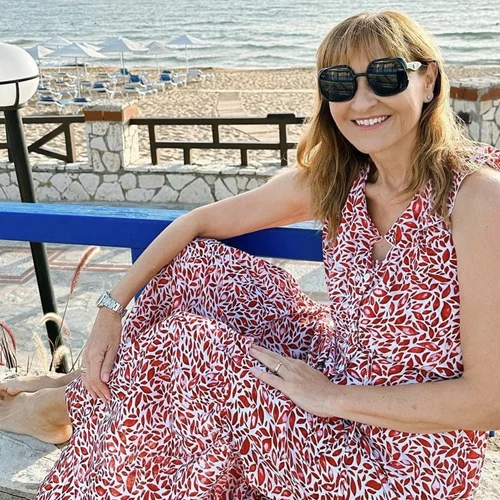 Η Μάρα Ζαχαρέα μας δείχνει την υπέροχη θέα από το σπίτι της στην Πάρο