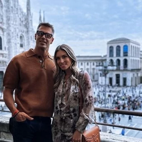 Οικογενειακές αγκαλιές για την Αθηνά Οικονομάκου | "H καλύτερη απάντηση"