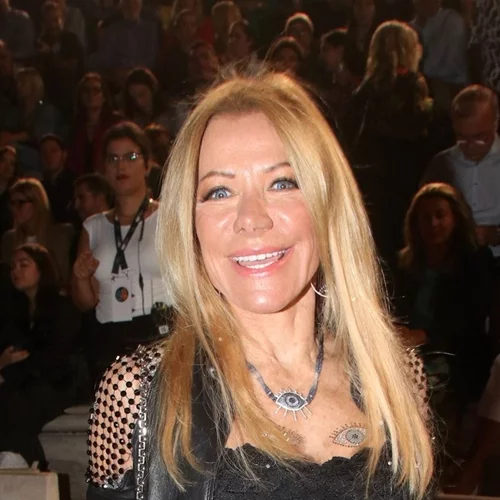 Η Μαριάννα Λάτση με geometric prints και τις top εσπαντρίγες του καλοκαιριού στην Αθηναϊκή Ριβιέρα