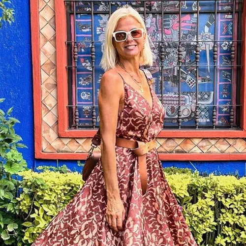 Χριστίνα Κοντοβά | Φόρεσε το λευκό πουκάμισο με τον πιο κομψό τρόπο που μπορείς να το φορέσεις τον Σεπτέμβριο