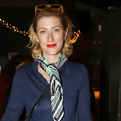 Η Σία Κοσιώνη φόρεσε τα πιο διάσημα παπούτσια της νέας σεζόν