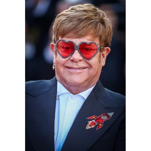 Ο Elton John αγοράζει ακόμη ένα σπίτι αξίας 8,5 εκατ. δολαρίων