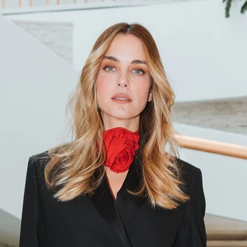 #LOrealParisMakeup |  Ένα Εντυπωσιακό Event γιορτάζει την αγάπη και την αυτοπεποίθηση κάθε γυναίκας